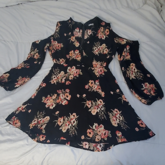 REFORMATION calla floral mini dress - Picture 3 of 12